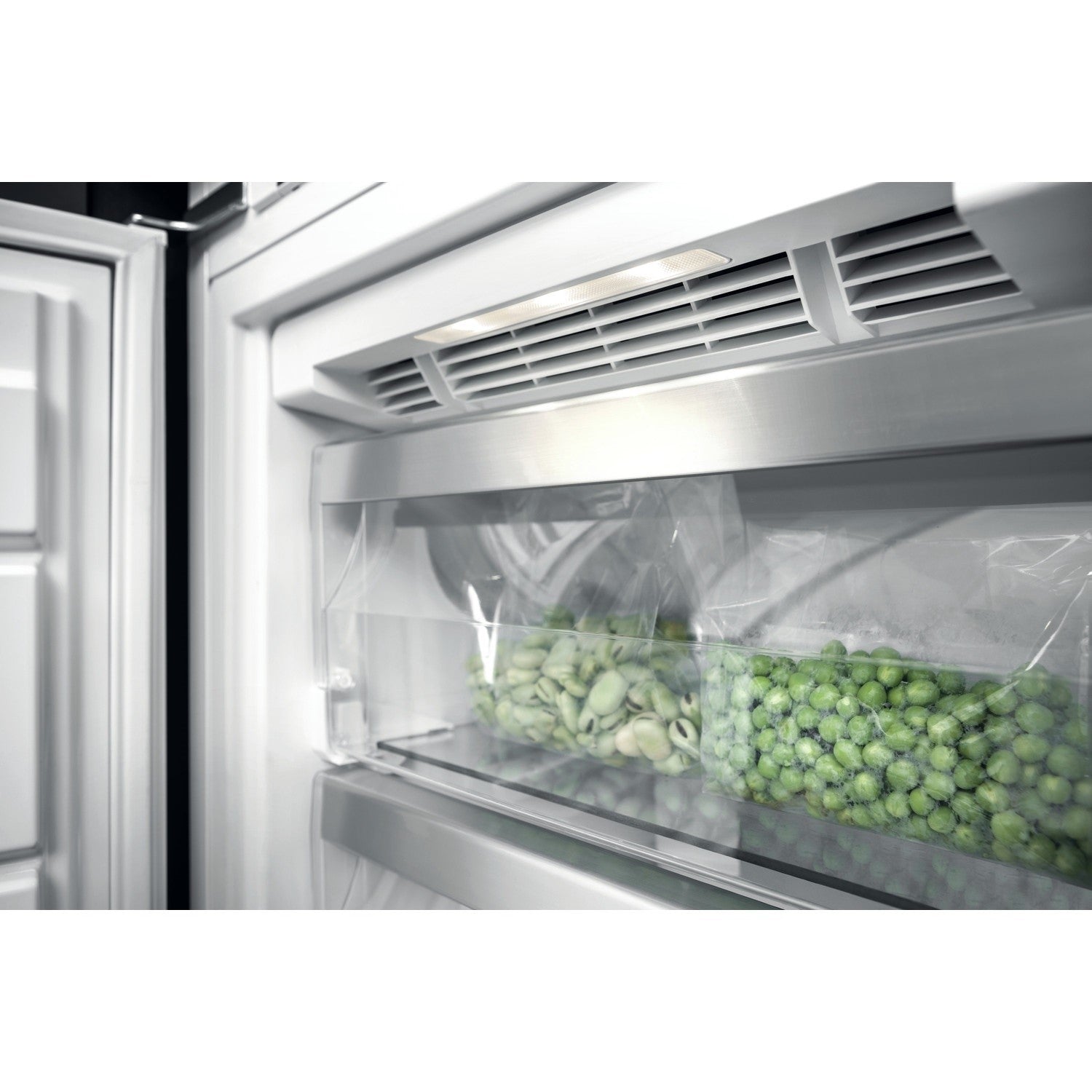 Whirlpool 209 Litre In-column Integrated Freezer - White