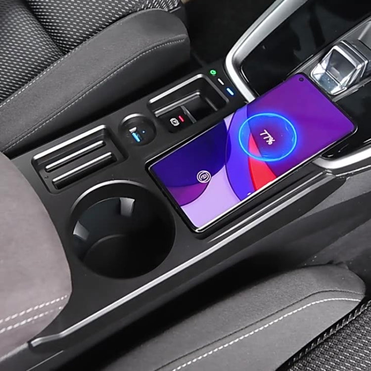 HFC-1054 Car Qi Standard Wireless Charger 15W / 10W Quick Charging for Audi Q3 2019-2022, Left Driving, HFC-1054