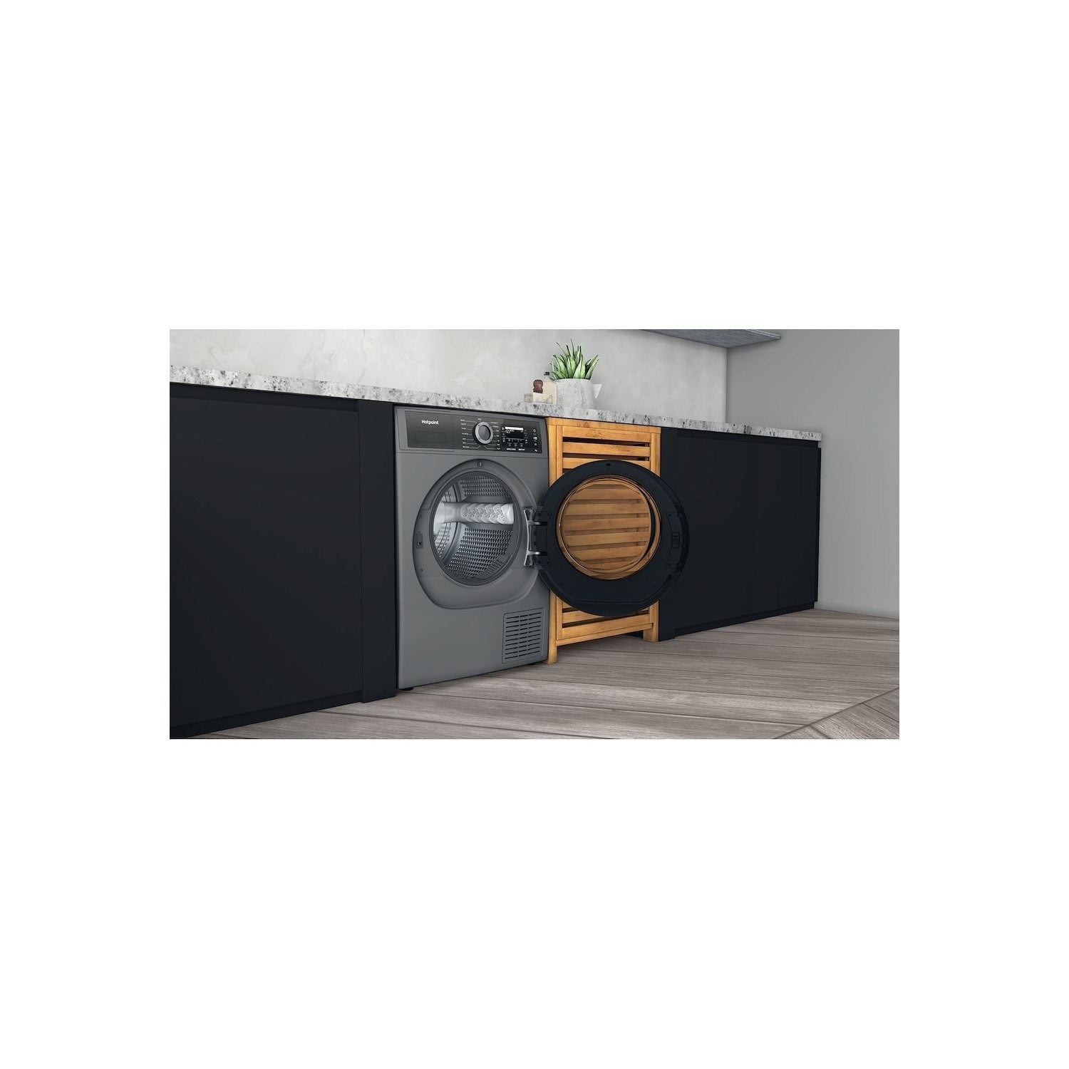 Hotpoint 9kg Freestanding Heat Pump Tumble Dryer - Silver