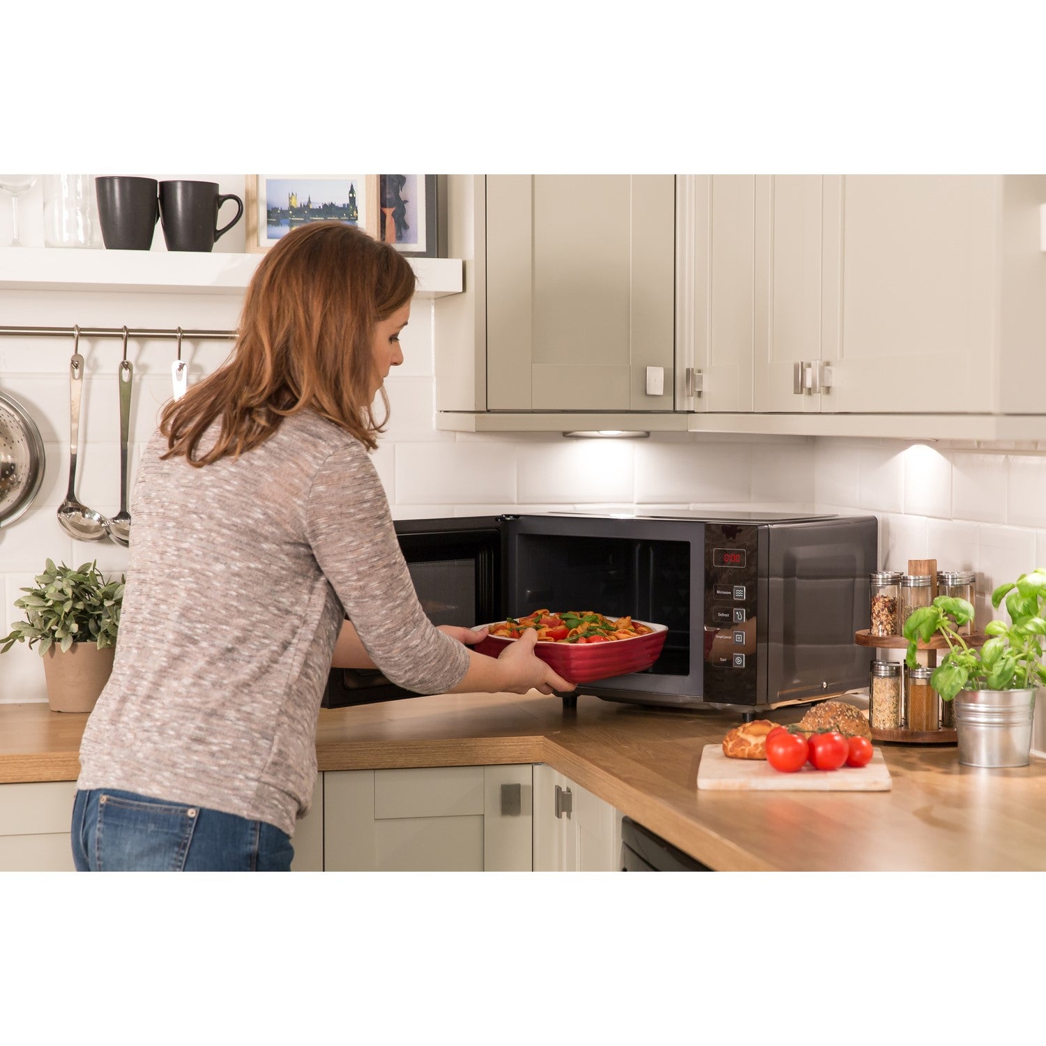 Russell Hobbs RHEM2301B 23L Easi Digital Flatbed Microwave - Black