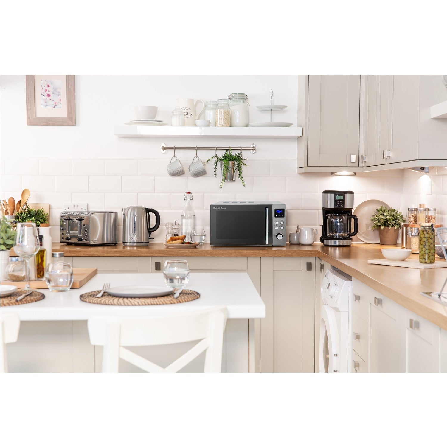 Russell Hobbs RHM2086SS 17L Buckingham Digital Solo Microwave - Stainless Steel