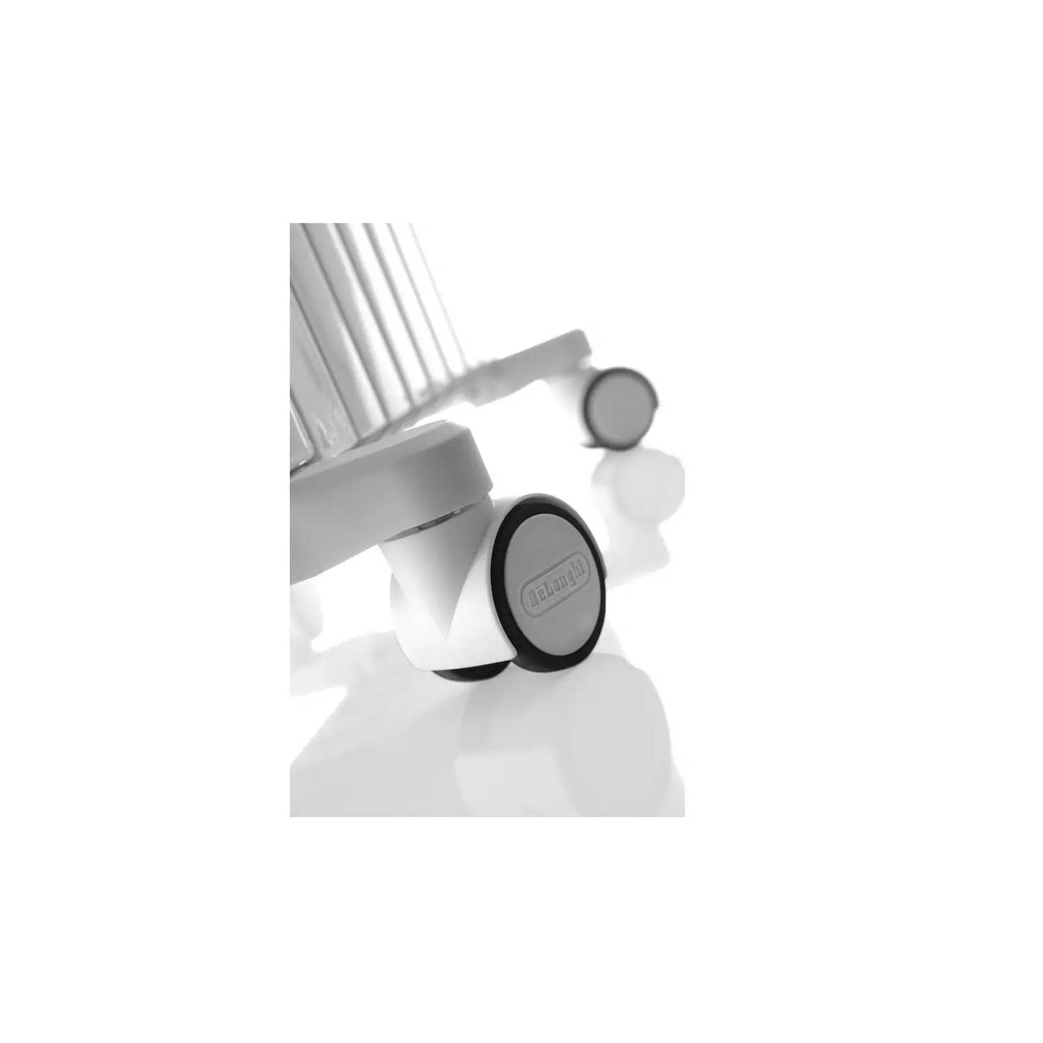 Delonghi TRD408020 Dragon 4 2kW Oil Filled Radiator with 10 Year Warranty         