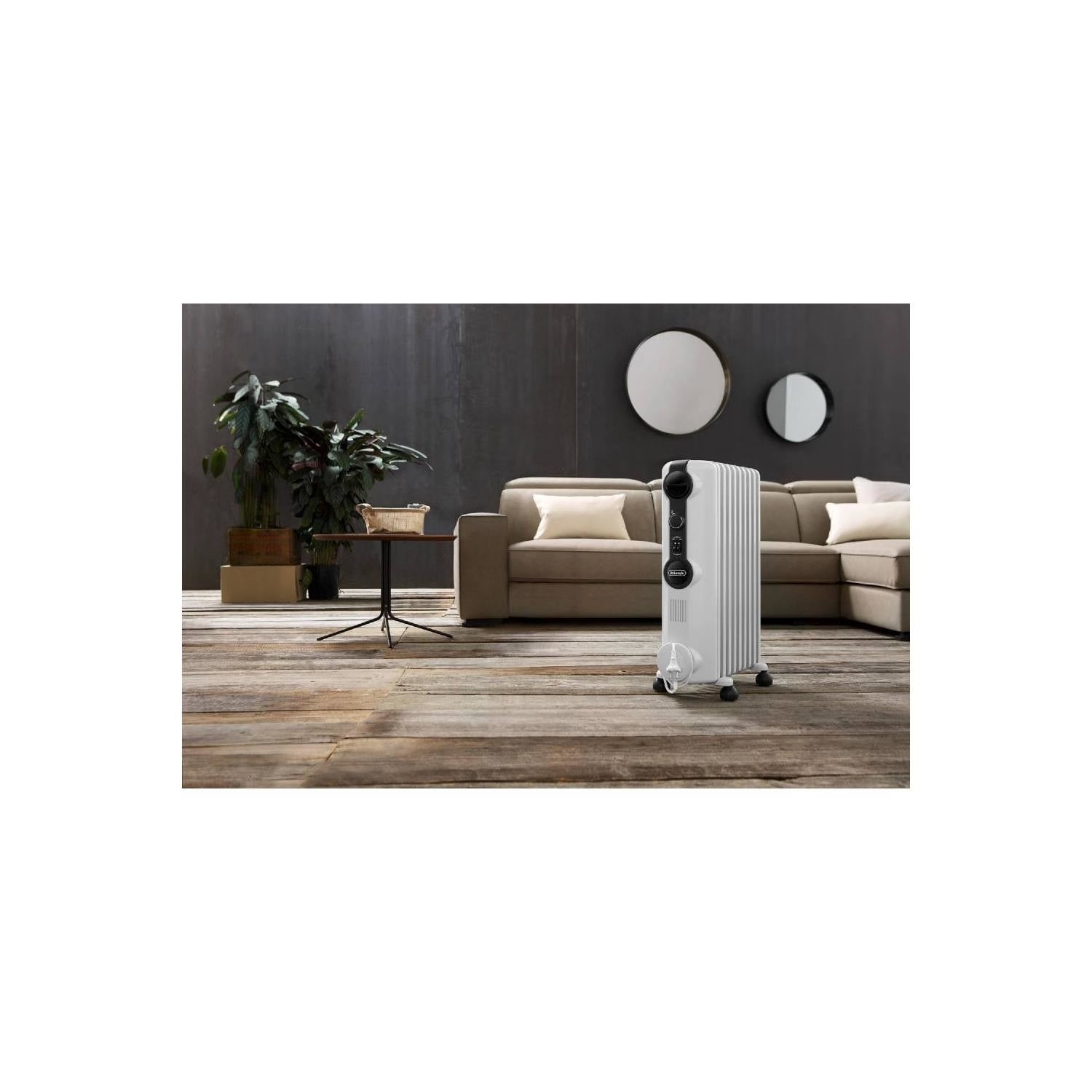 Delonghi TRRS0920 Radia S 2kW Oil Filled Radiator with 5 Year Warranty         