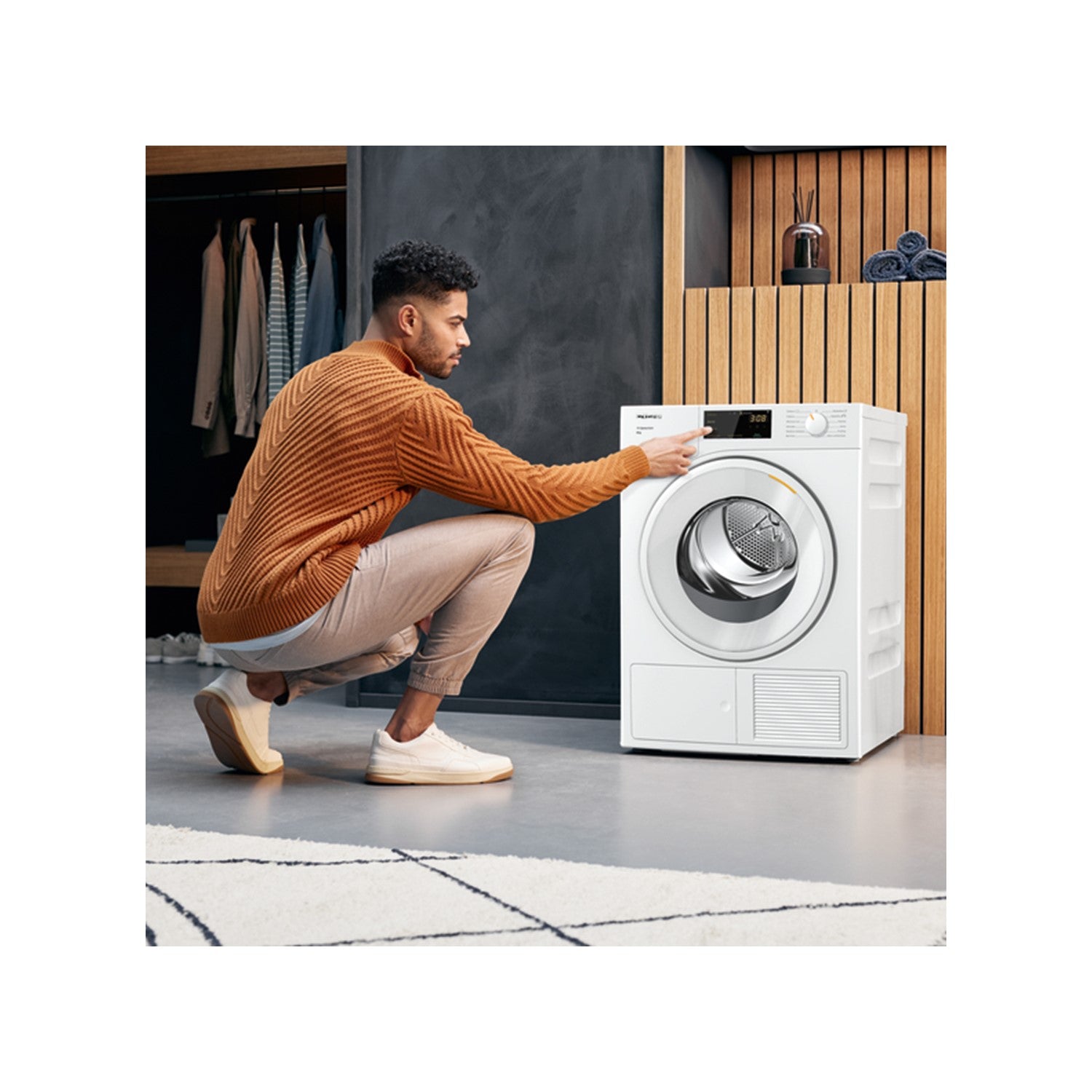 Miele 8kg Freestanding Heat Pump Tumble Dryer - White