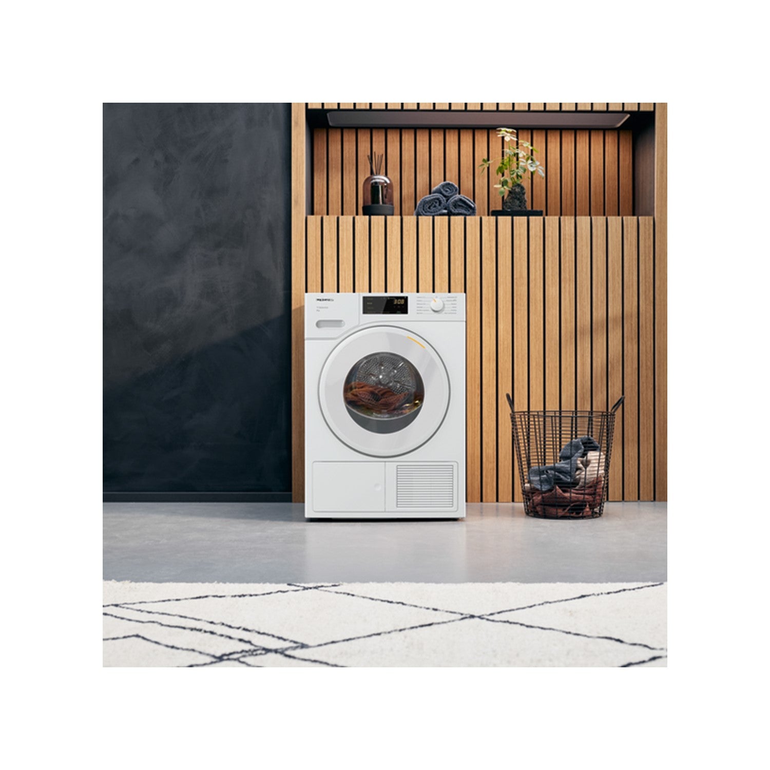 Miele 8kg Freestanding Heat Pump Tumble Dryer - White