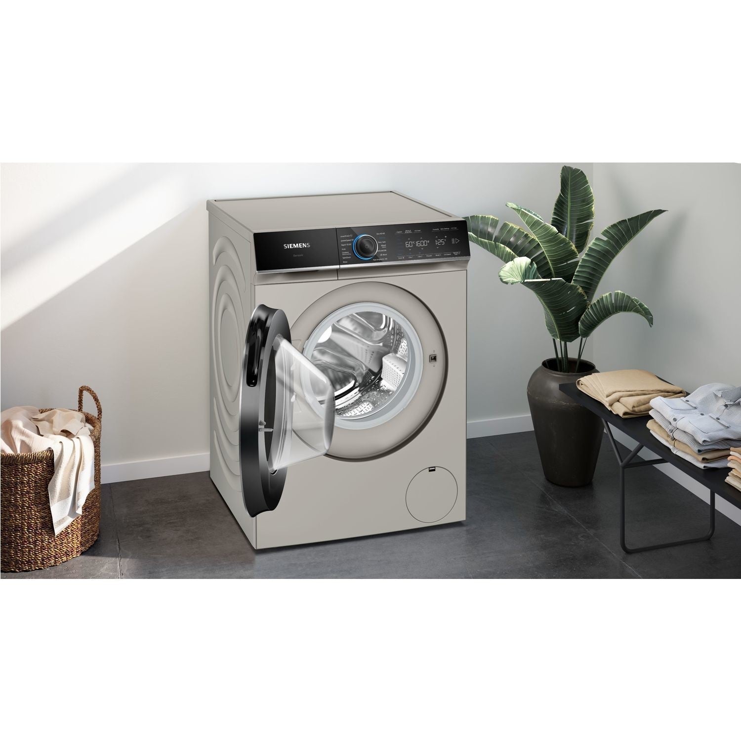 Siemens iQ700 10kg 1600rpm Freestanding Washing Machine - Silver